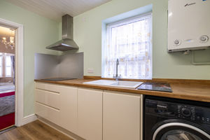 Kitchen- click for photo gallery
